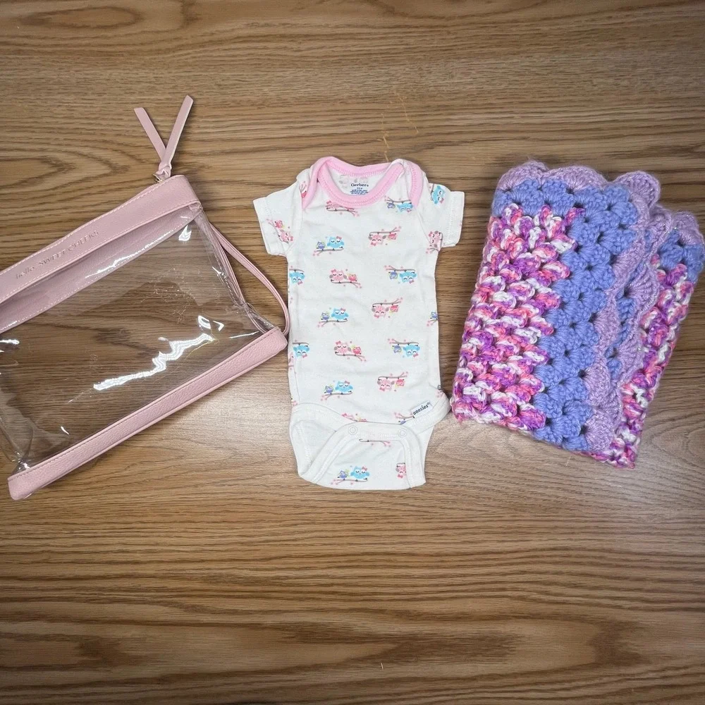 Gerber Baby Girl Owl Onesie 0-3M Crochet Blanket Pink Travel Pouch Gift Set‎